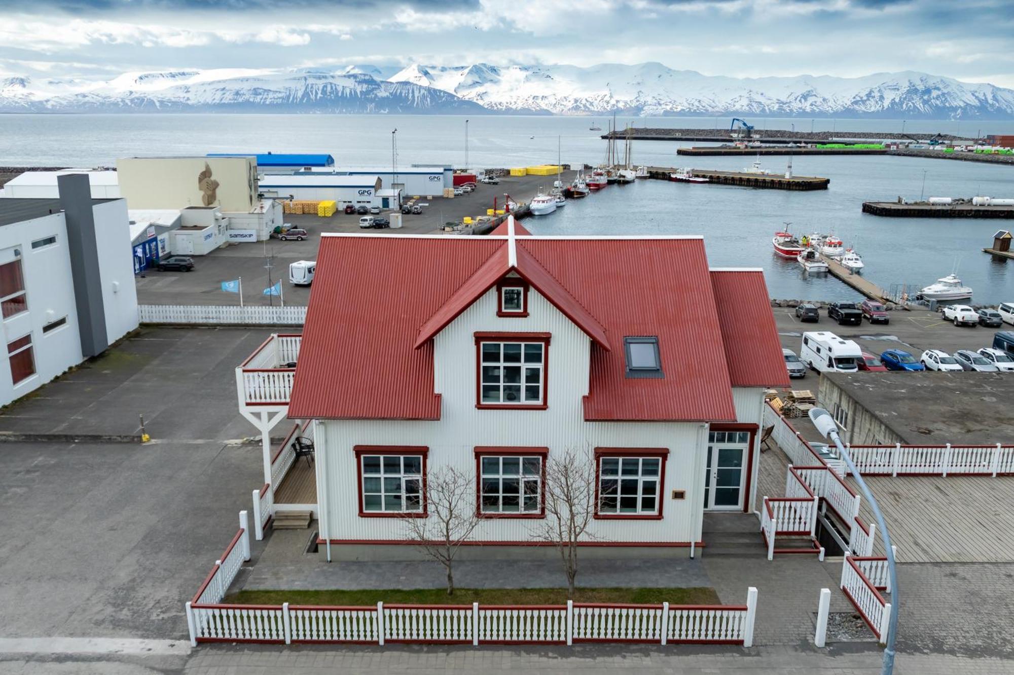 Апартаменты Bjarnabuth Хусавик Экстерьер фото
